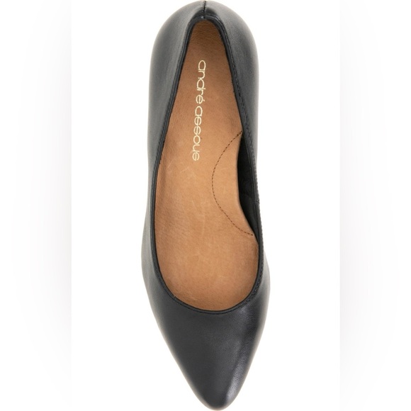 Wynne Pump (Women)
André Assous - Picture 5 of 11